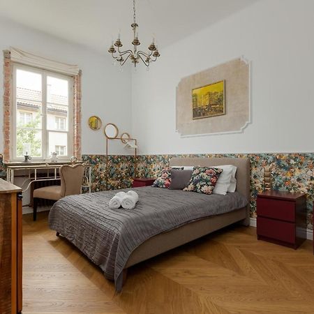 Apartment On The Warsaw Square By Noclegi Renters Exterior foto